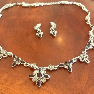 Necklace and earring set